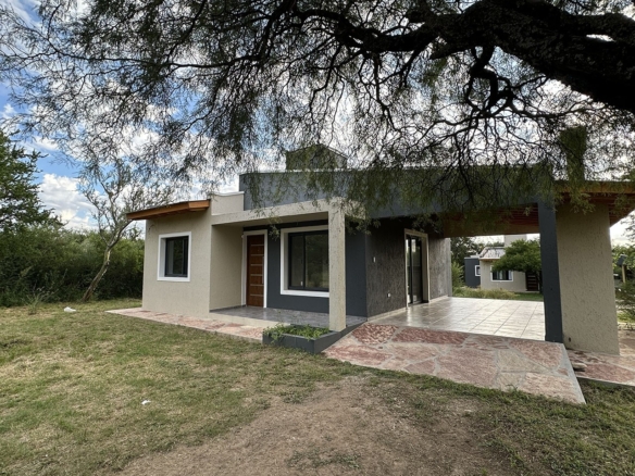 CASA EN MERLO A ESTRENAR